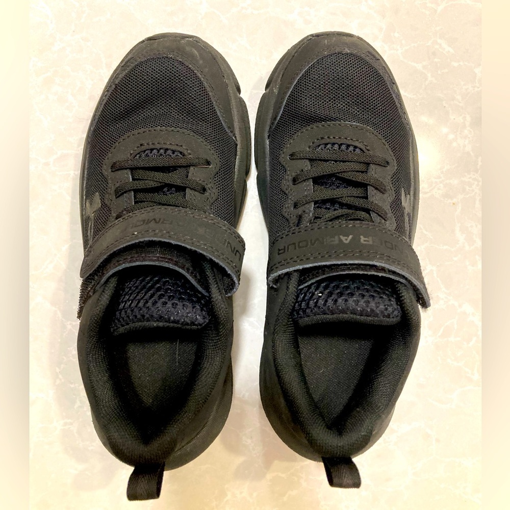 Under Armour Assert Running Sneaker
